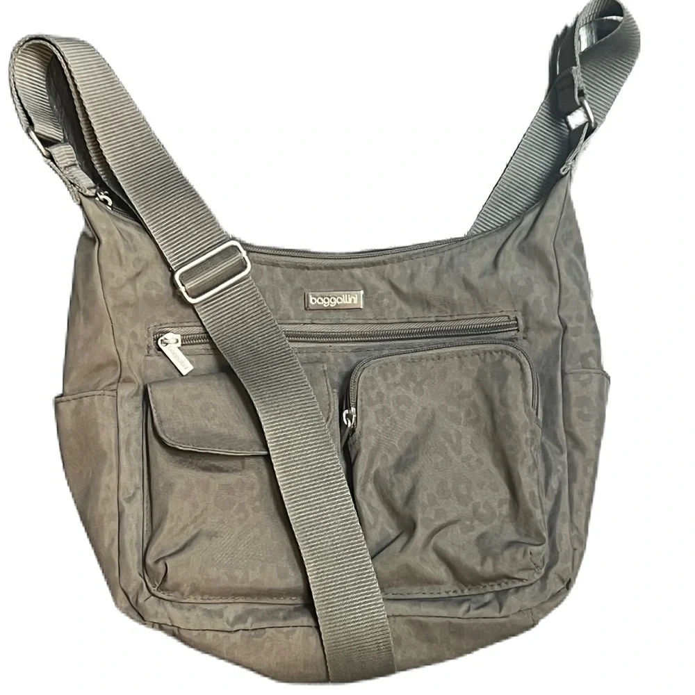 Baggallini Gray animal print Crossbody Bag
